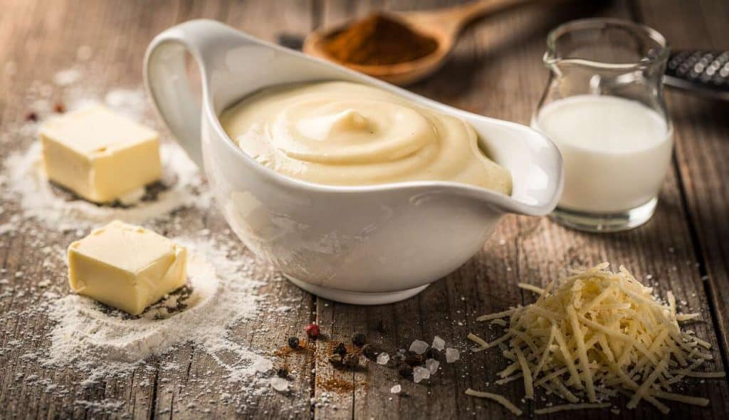 Sauce Béchamel au Fromage : recette Facile et Savoureuse