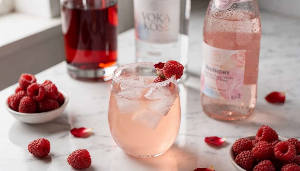 Cocktail framboise rose : recette savoureuse et facile