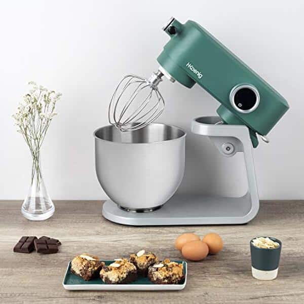 Découvrez notre test complet du robot pâtissier H.Koenig KM128 en inox vert mat, un appareil puissant et élégant qui révolutionnera votre cuisine.