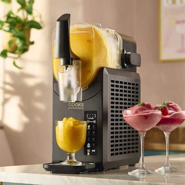 Découvrez notre test complet de la machine à slushie Cooks Professional 2, 5 L : performances, avantages et inconvénients pour bien choisir votre appareil.