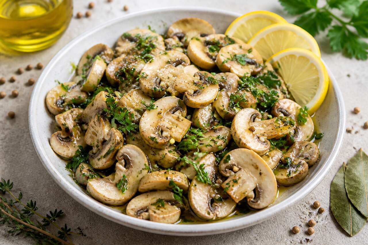 Champignons à la grecque : recette savoureuse