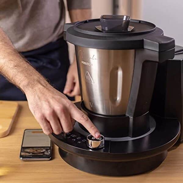 Découvrez notre test du robot de cuisine Prixton My Foodie Wi-Fi : polyvalence, puissance 1000W et connectivité Wi-Fi pour des résultats professionnels en cuisine.